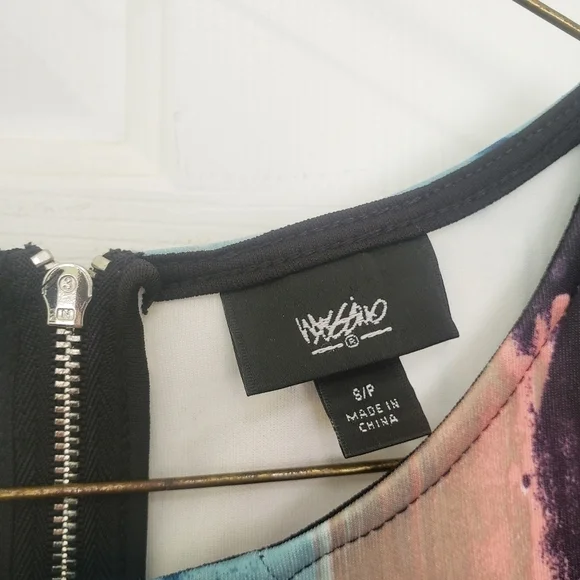 Colorful Spring Dress Size Small - Picture 3 of 5